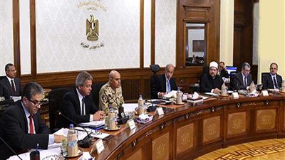 12 قرارا في اجتماع الحكومة اليوم