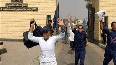 الإفراج بالعفو عن 102 من نزلاء السجون و343 شرطيا