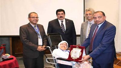 جامعة بني سويف تكريم 