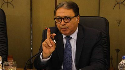 وزير الصحة: المصريون ليسوا حقل تجارب