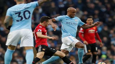 يخسر زوجته في رهان على فوز مانشستر سيتي