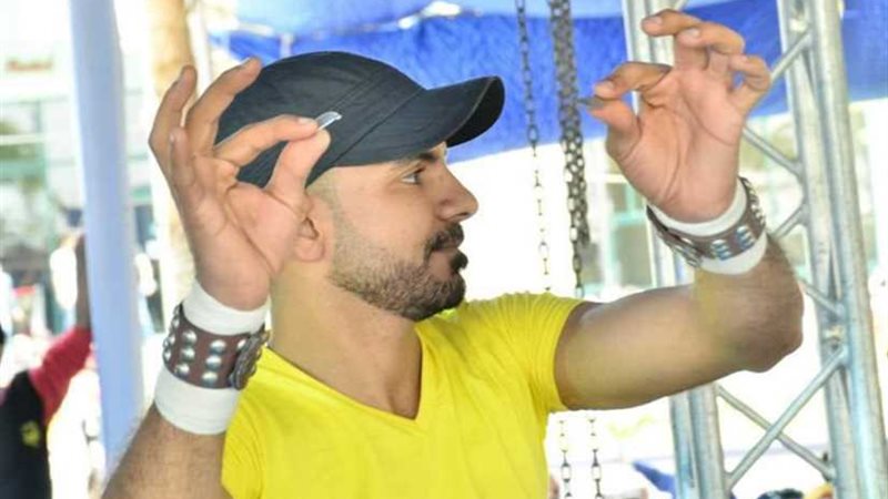 فرعون يشعل حفل عيد