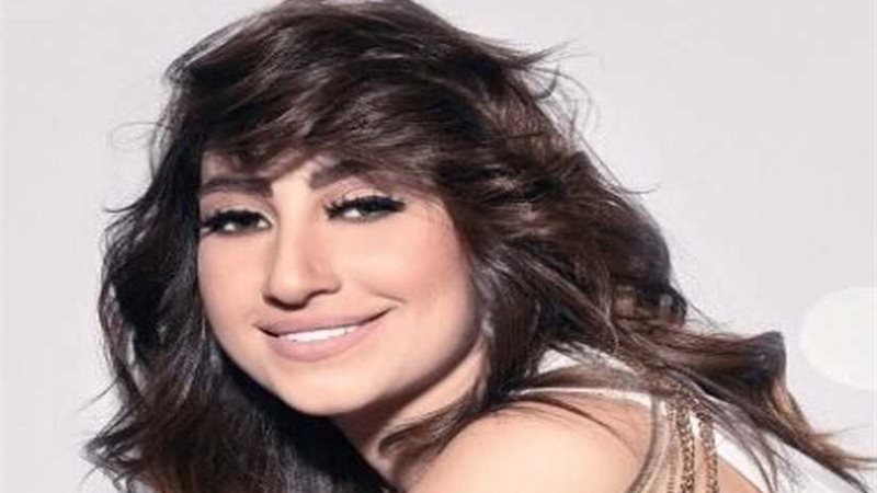 تأجيل محاكمة المطربة