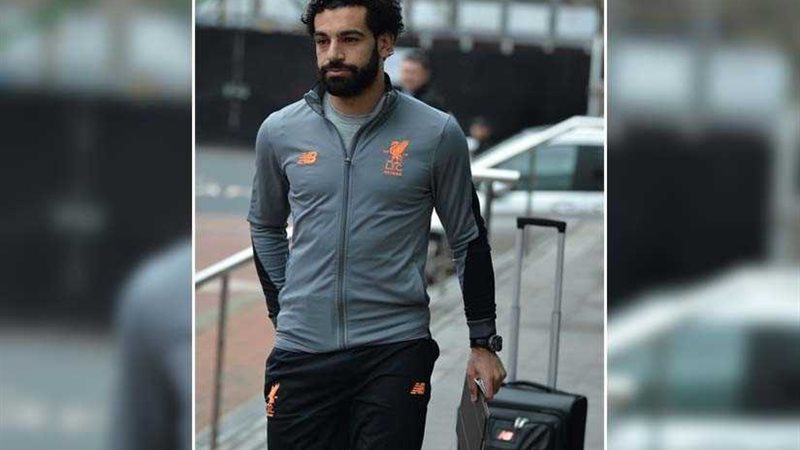 «صلاح» يصل على رأس