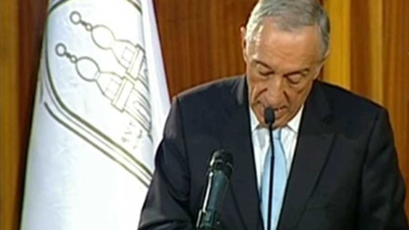 دي سوزا من جامعة