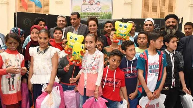 محافظ البحيرة تشهد