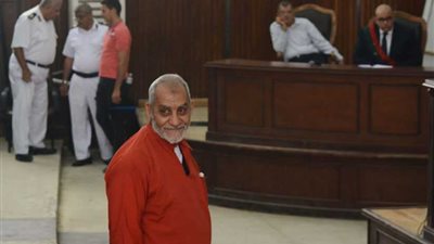 تأجيل محاكمة 