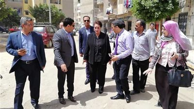 محافظ البحيرة تتفقد أعمال الرصف والتطوير بشوارع دمنهور