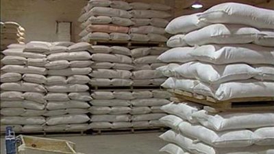 ضبط 2 طن أرز مجهول المصدر في حملة تموينية بالبحيرة