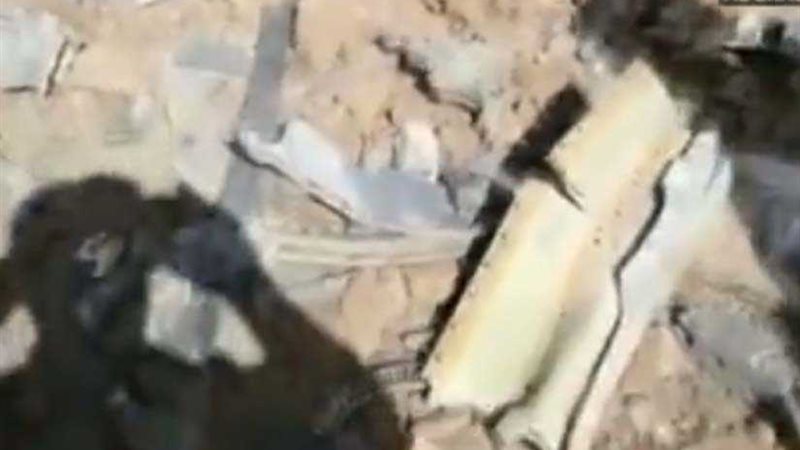 لقطات من بقايا صواريخ