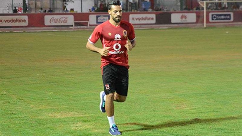 محارب يشارك في مران