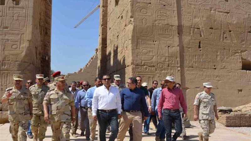 وزير الآثار يتفقد