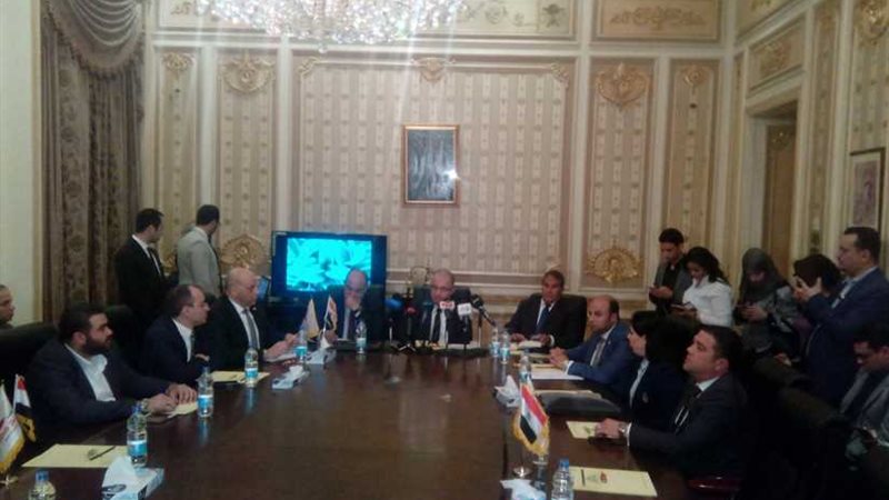 اجتماع لـدعم مصر