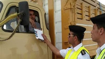 حملات توعوية لسائقي النقل للالتزام بالسير يمين الطرق