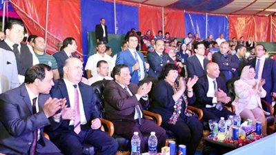وزيرة الثقافة تعيد عروض السيرك القومي في مايو