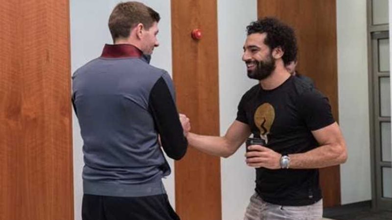 «صلاح» يلتقى «جيرارد»