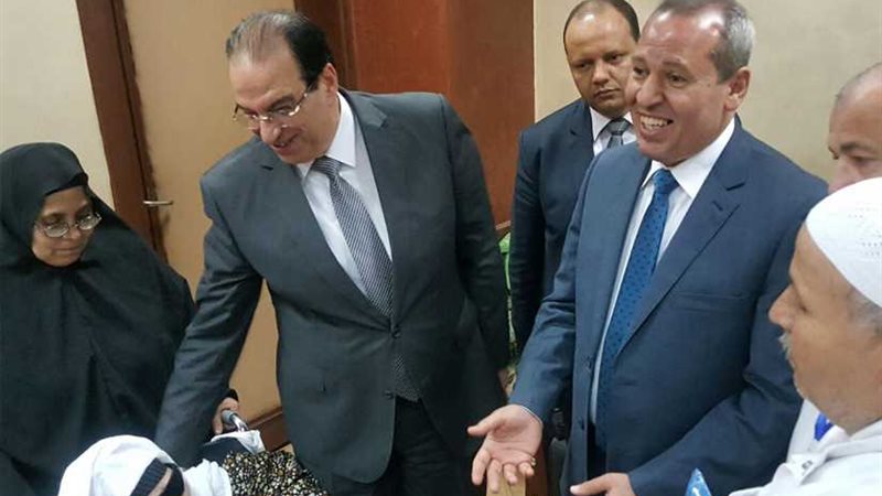 محافظ الدقهلية يطمئن