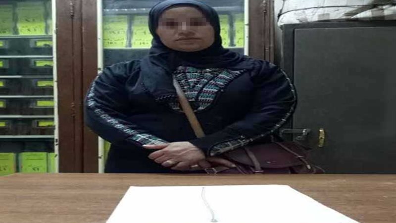 خادمة سرقت ذهب صاحبة