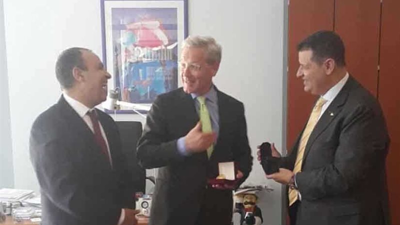 طارق رضوان يعقد لقاءات