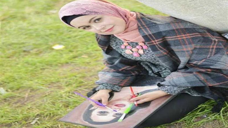 هاجر رسامة المشاهير..