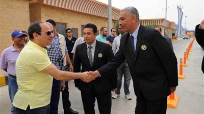 الرئيس السيسي يتفقد أعمال تطوير طريق القاهرة - العين السخنة.. 