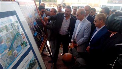 إسماعيل يتفقد أعمال التطوير بمحور الصيادين 