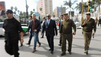 283 قطعة سلاح وتنفيذ 30 ألف حكم حصيلة في حملات أمنية على 4 قرى بسوهاج