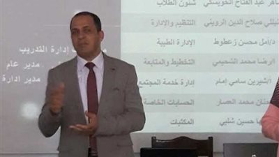 رئيس جامعة دمنهور يفتتح دورة مكافحة الفساد الإداري