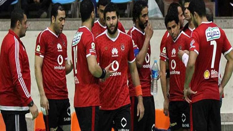 الأهلي يتأهل إلى