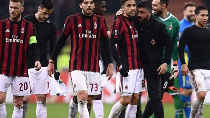 ميلان يتعرض لهزيمة