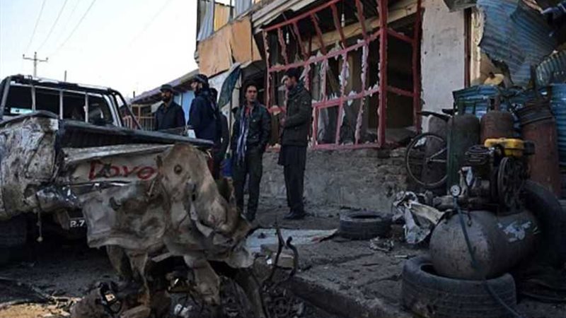 مقتل 4 وإصابة 15