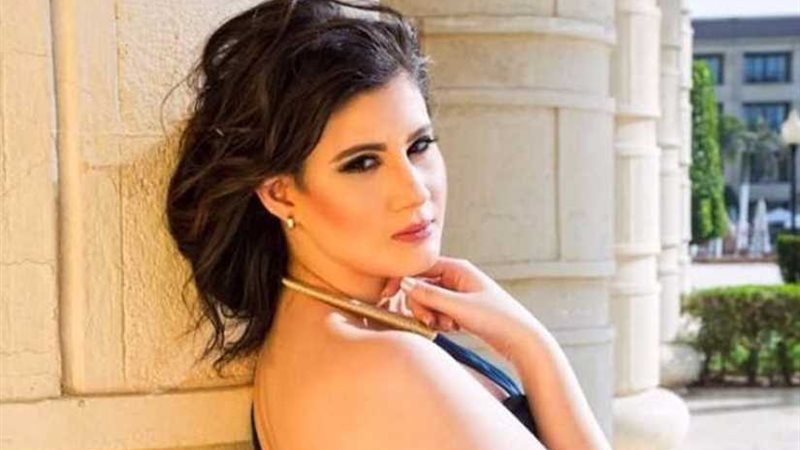 الفنانة رنا خليل