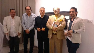 التشكيليون يحتفون بـ 