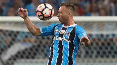 انقسام داخل برشلونة بسبب صفقة البرازيلي آرثر ميلو