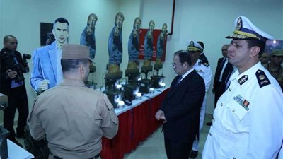 وزير الداخلية يتفقد أكبر معهد للتدريب على مواجهة الإرهاب والجريمة (صور)