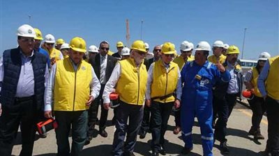 المفوض الأوروبي للطاقة: مصر ستصبح مركزا للطاقة