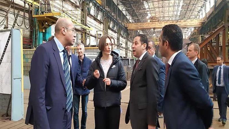 بدوي يزور مركز الهندسة