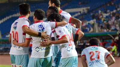 الزمالك يباغت الأهلي بثنائية في الشوط الأول