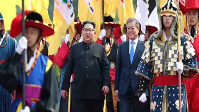 زعيما الكوريتين يغرسان شجرة 