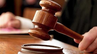 الحكم على 13 أمين شرطة بتهمة التحريض ضد 