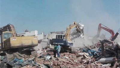 دمياط تنتهي من إزالة إشغالات الصيادين برأس البر