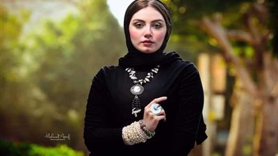 تمنحك إطلالة متجددة .. الإكسسوارات الكبيرة موضة شتاء ٢٠٢٠