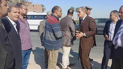محافظ أسيوط يتفقد أعمال فرم المخلفات الزراعية