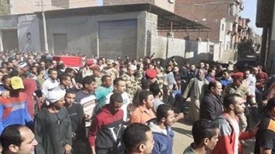 الآلاف من أهالي بني مزار يشيعون شهيد الواجب الوطني