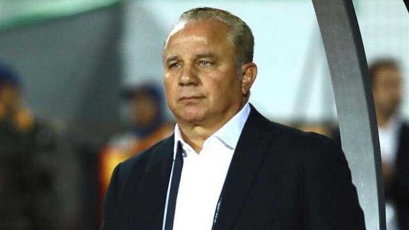 شوقي غريب لاعب ومدرب