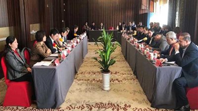 المصريين الأحرار في الصين.. يلتقي نائب رئيس مدينة جينچدن ومسؤولة مكافحة الفقر
