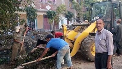 محافظ أسيوط يوجه رؤساء المراكز بتفقد ومتابعة العمل بالقطاعات الخدمية المختلفة