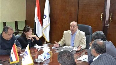 حتاتة: 7% زيادة في أجور العاملين بالسكة الحديد للخدمات المتكاملة