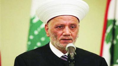 مفتي لبنان: الوطن والدولة ليسا بخير.. والأزمة السياسية والاقتصادية كبيرة
