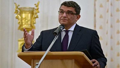 سفير مصر ببكين يقدم أوراق اعتماده رسميا للرئيس الصيني